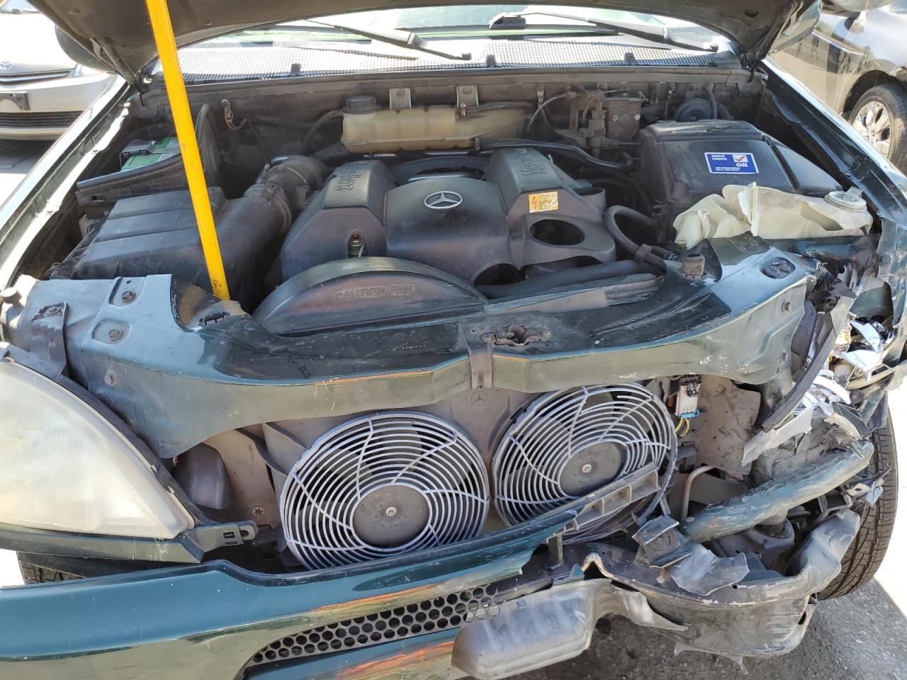 4JGAB54E51A288963 2001 Mercedes-Benz Ml 320