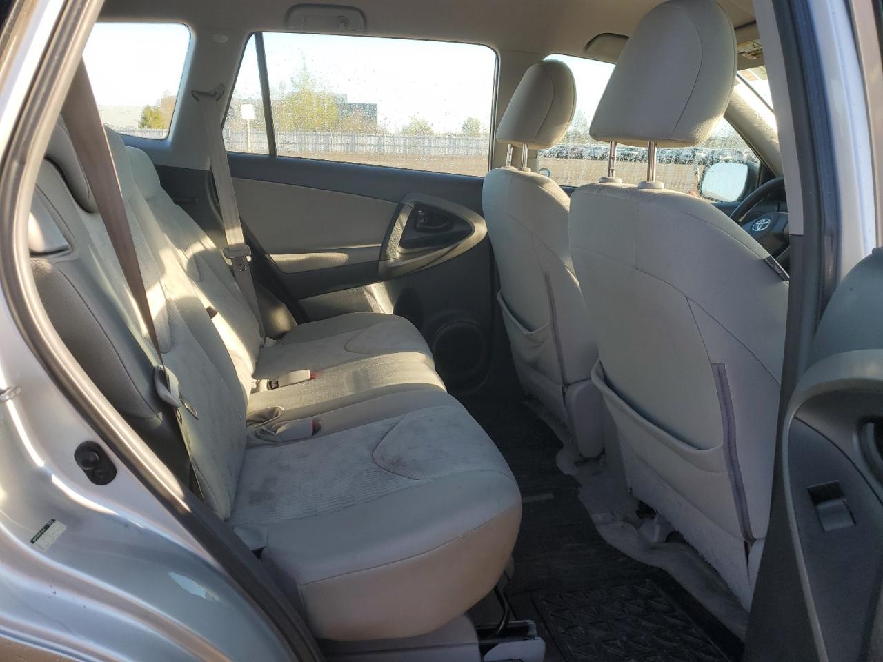 2T3BF4DV3AW068701 2010 Toyota Rav4