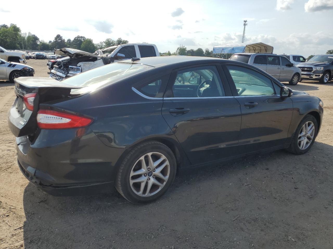 3FA6P0HD7ER106827 2014 Ford Fusion Se