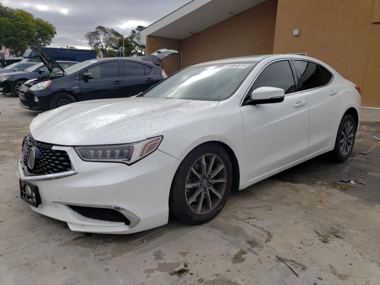 19UUB1F35JA006263 2018 Acura Tlx