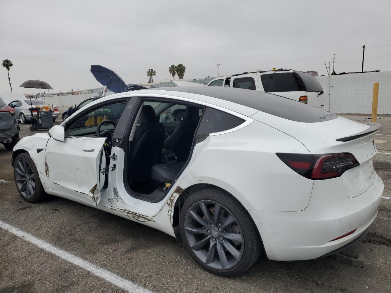 5YJ3E1EA0JF051538 2018 Tesla Model 3