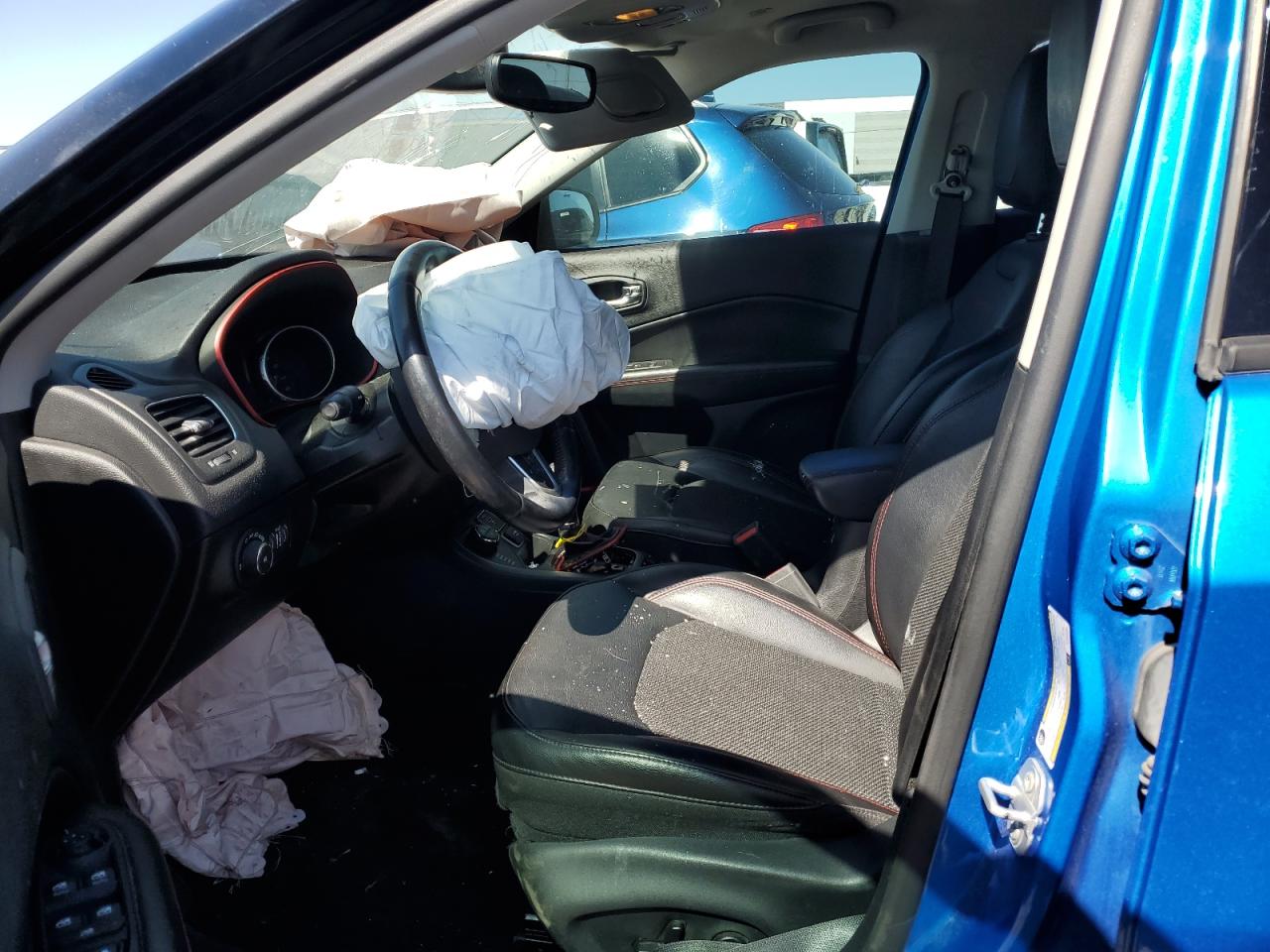 3C4NJDDB4KT829083 2019 Jeep Compass Trailhawk