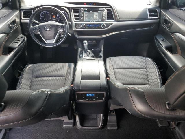 2018 Toyota Highlander Le VIN: 5TDZZRFHXJS241576 Lot: 56930444