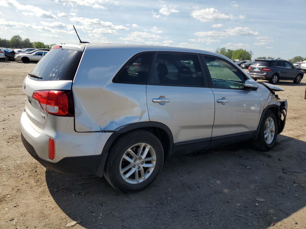 5XYKT3A67FG628810 2015 Kia Sorento Lx