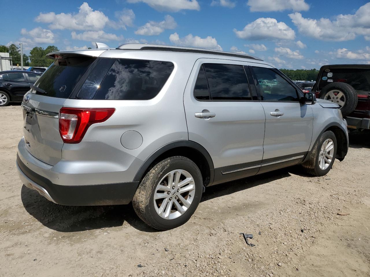 1FM5K7D84HGA42761 2017 Ford Explorer Xlt