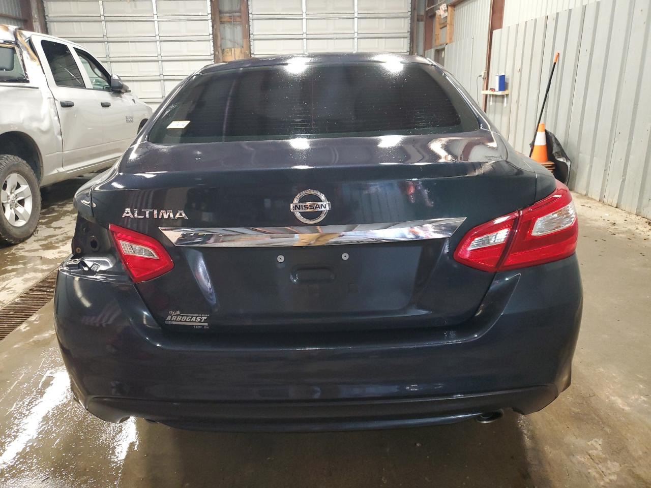 2017 Nissan Altima 2.5 vin: 1N4AL3AP9HC132716