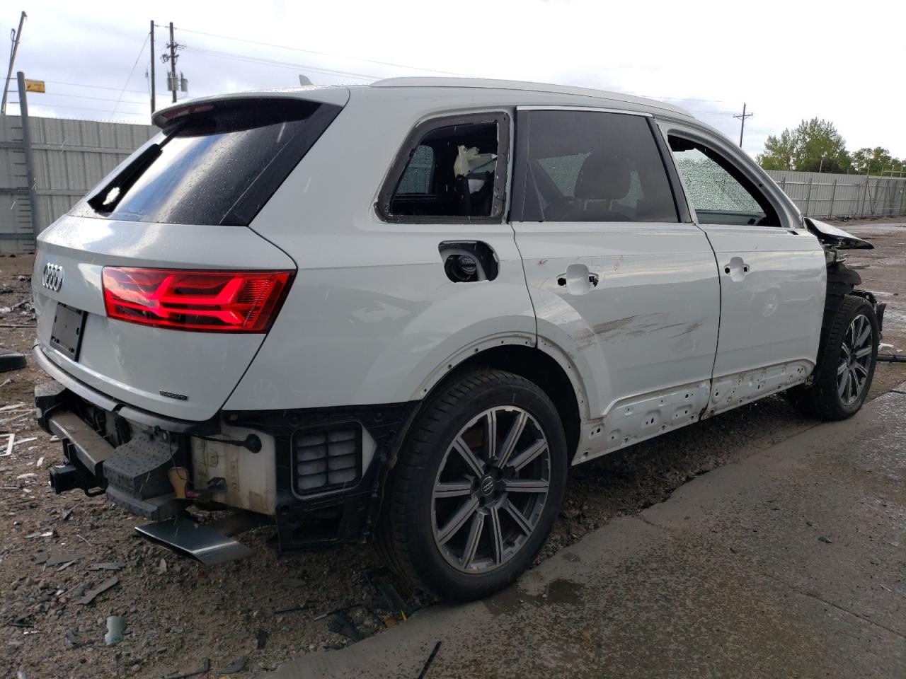 WA1VAAF7XKD029802 2019 Audi Q7 Prestige