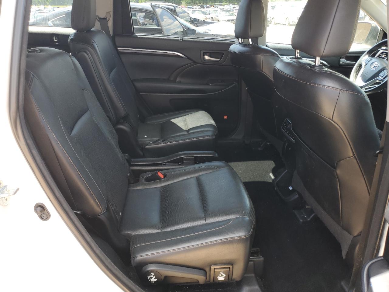 5TDDKRFH9FS146724 2015 Toyota Highlander Limited