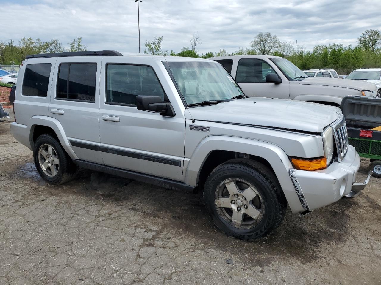 1J8HG48K89C538445 2009 Jeep Commander Sport