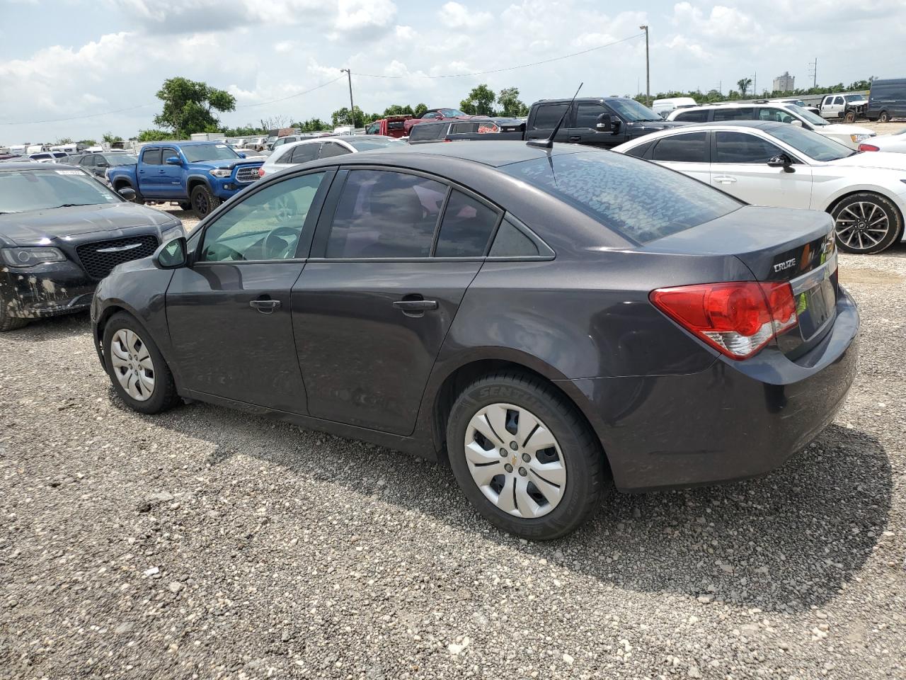 2014 Chevrolet Cruze Ls vin: 1G1PA5SG2E7136026