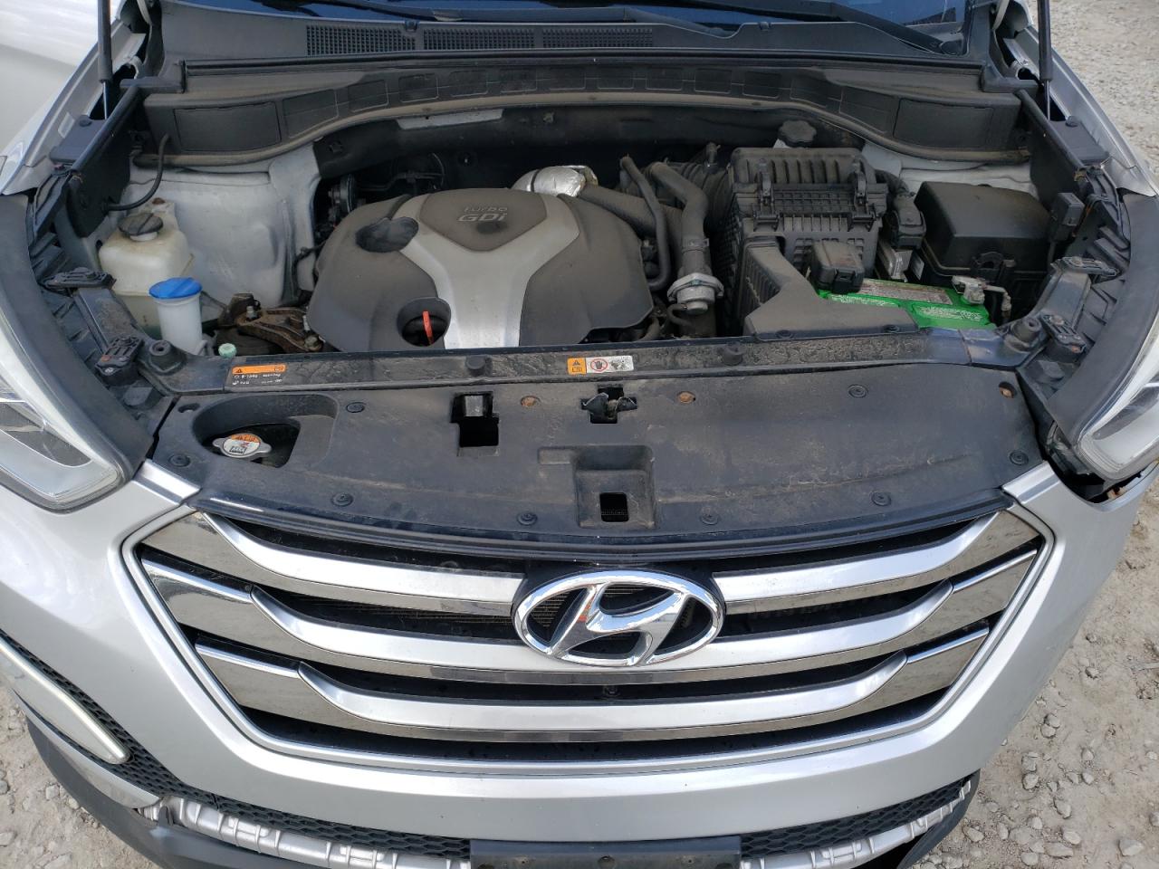 Lot #2852856214 2015 HYUNDAI SANTA FE S