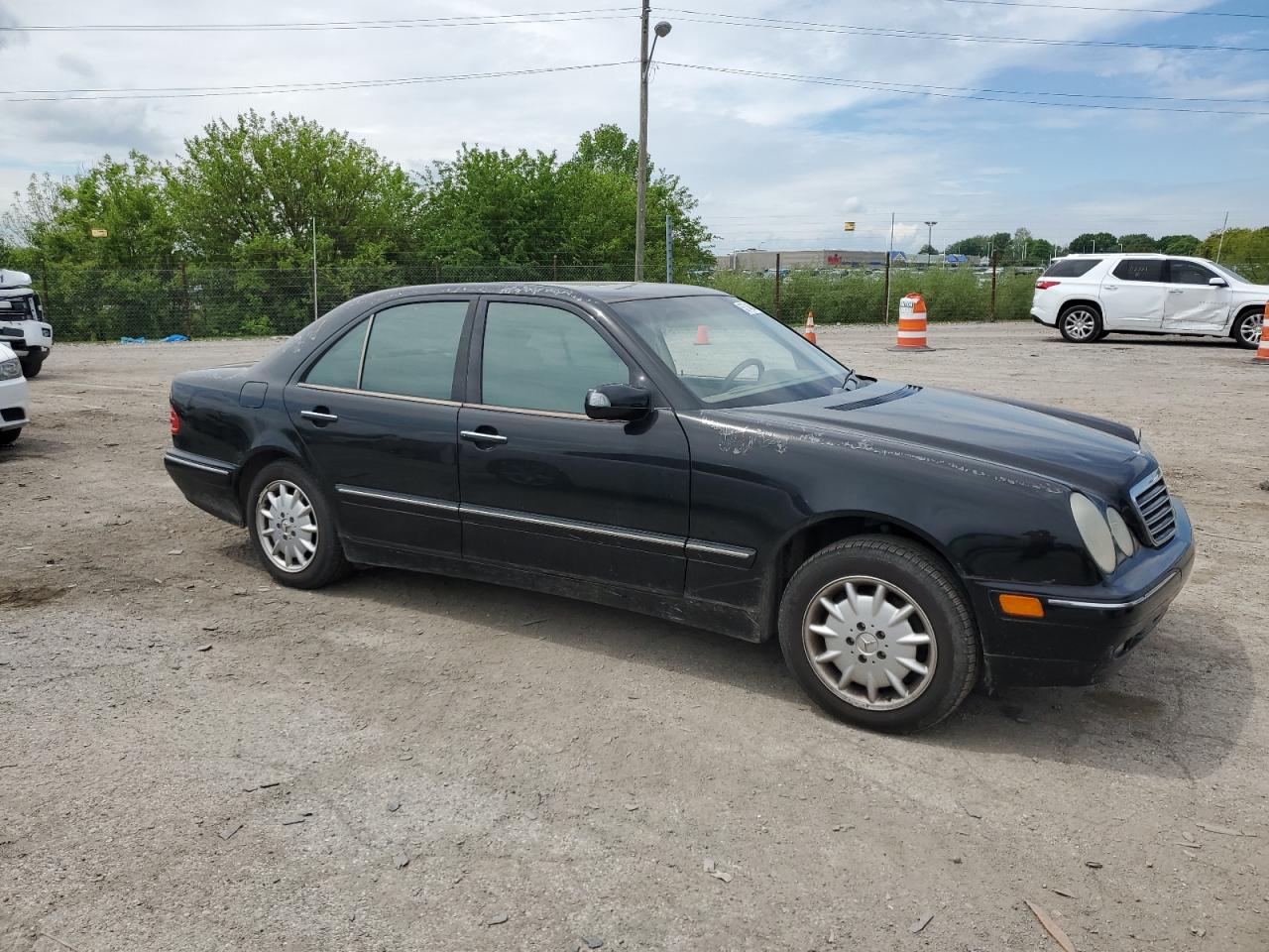 WDBJF65J7YB164724 2000 Mercedes-Benz E 320