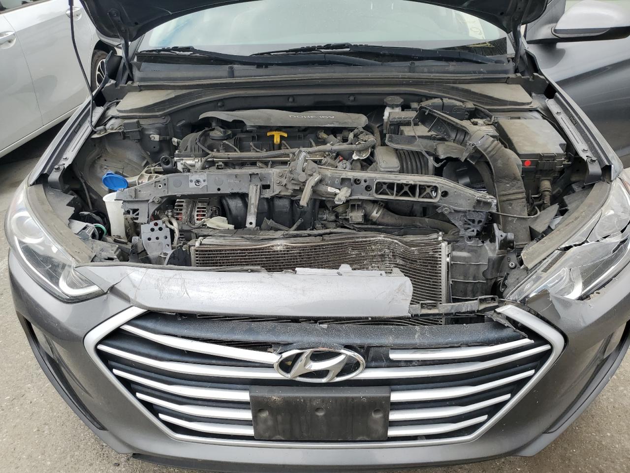 5NPD84LFXJH333201 2018 Hyundai Elantra Sel