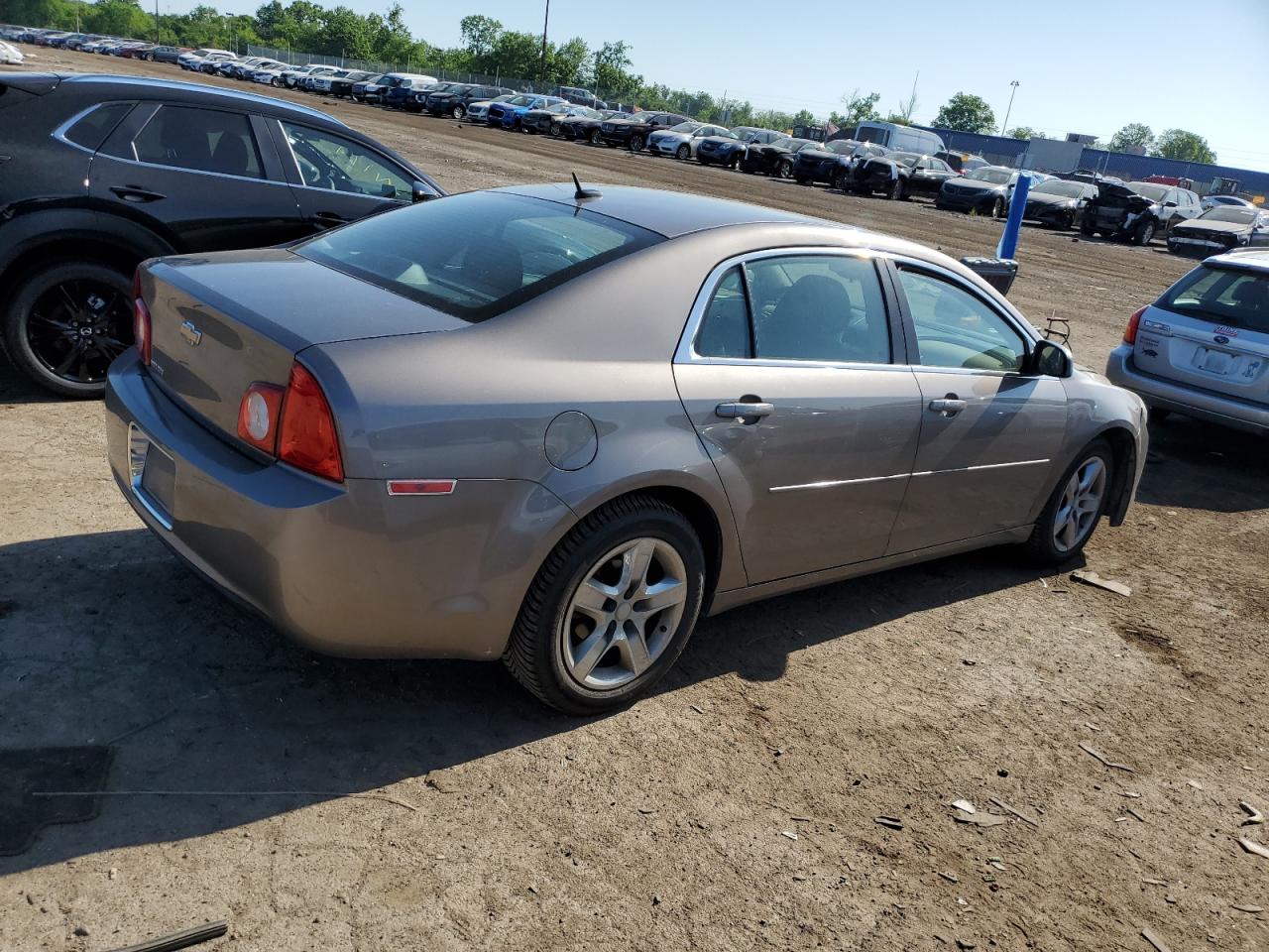 1G1ZB5EB7AF252344 2010 Chevrolet Malibu Ls