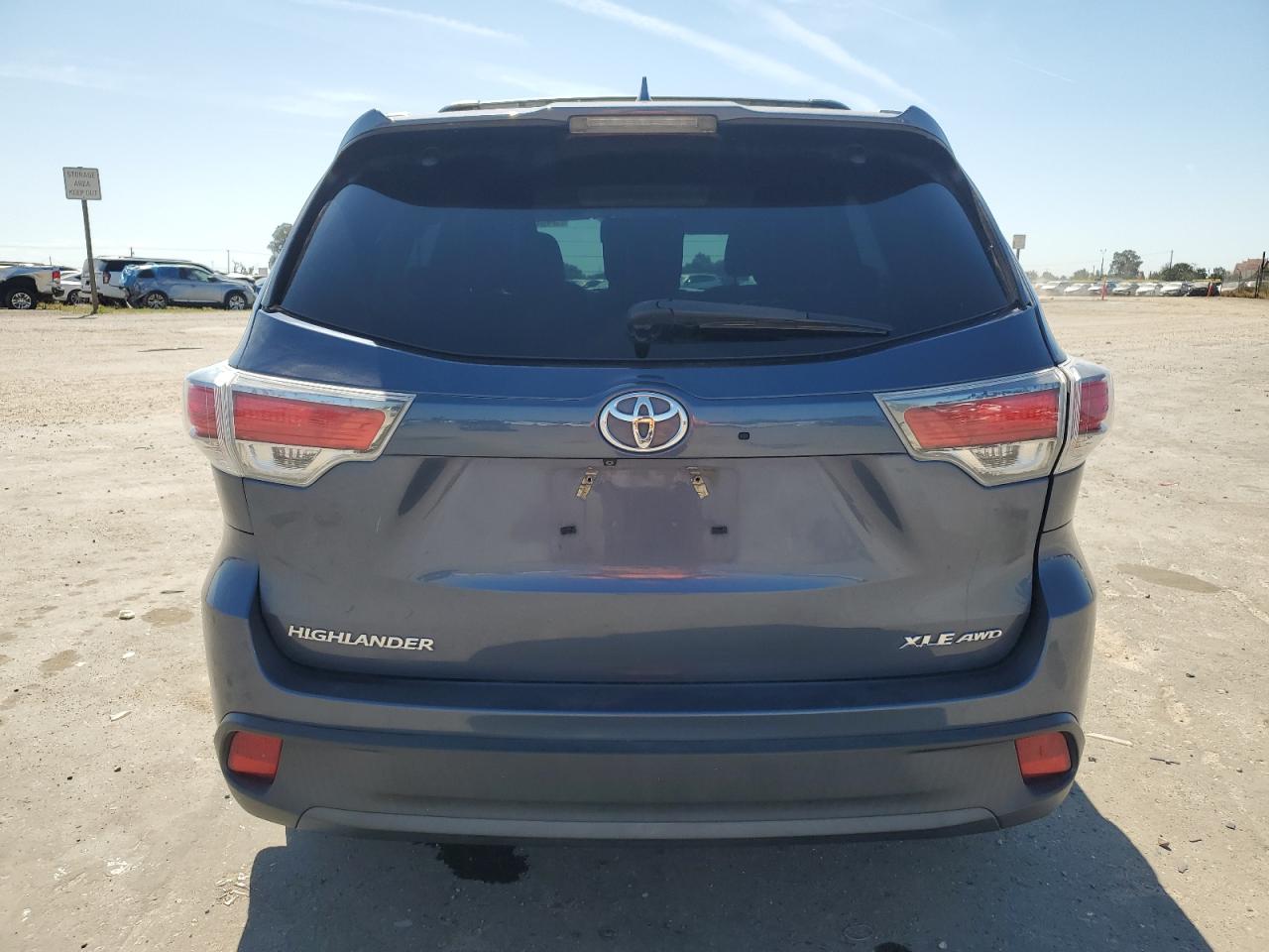 5TDJKRFH9FS153658 2015 Toyota Highlander Xle