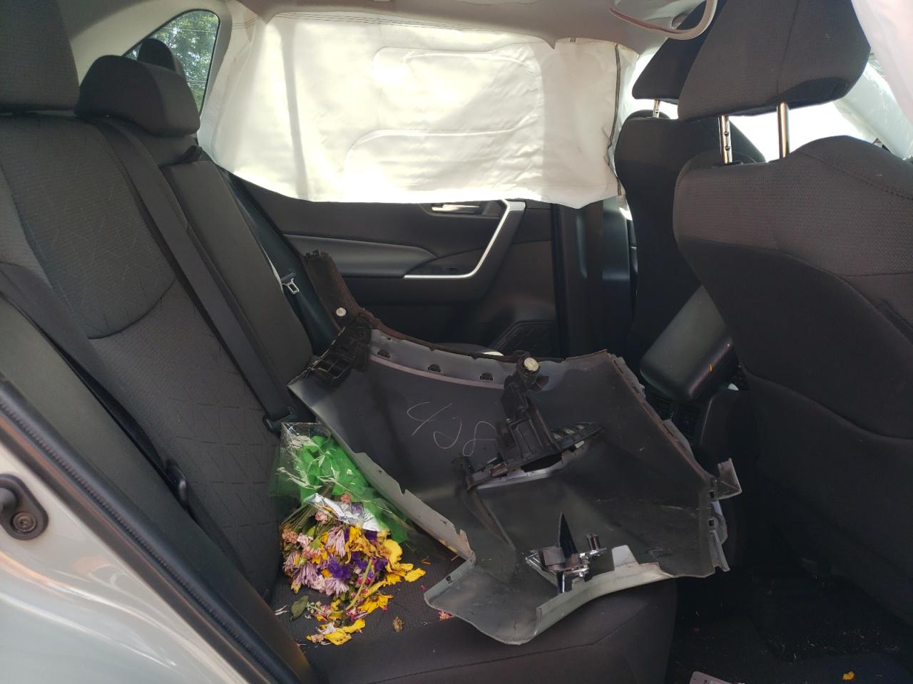 2T3W1RFV7MW184451 2021 Toyota Rav4 Xle