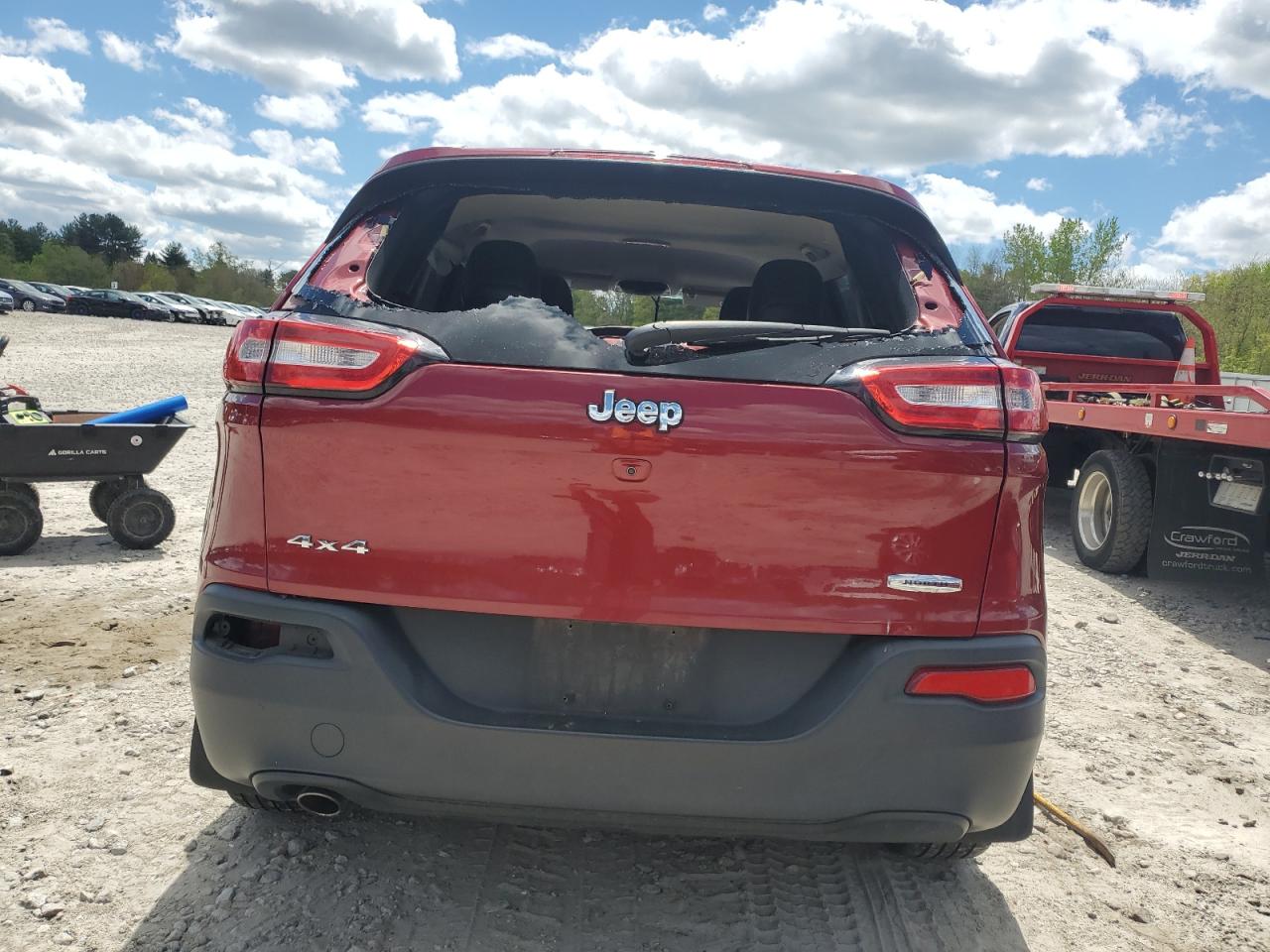 1C4PJMCB8HW575407 2017 Jeep Cherokee Latitude