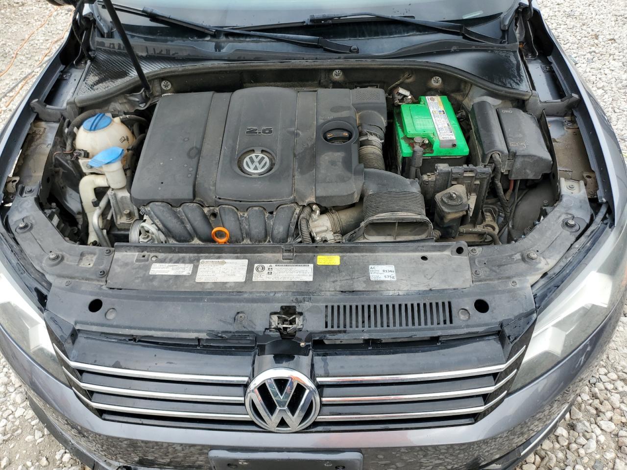 1VWBH7A30DC117291 2013 Volkswagen Passat Se