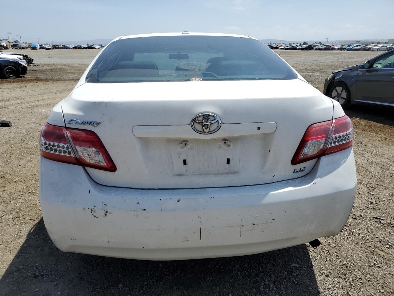 4T4BF3EK6BR130140 2011 Toyota Camry Base