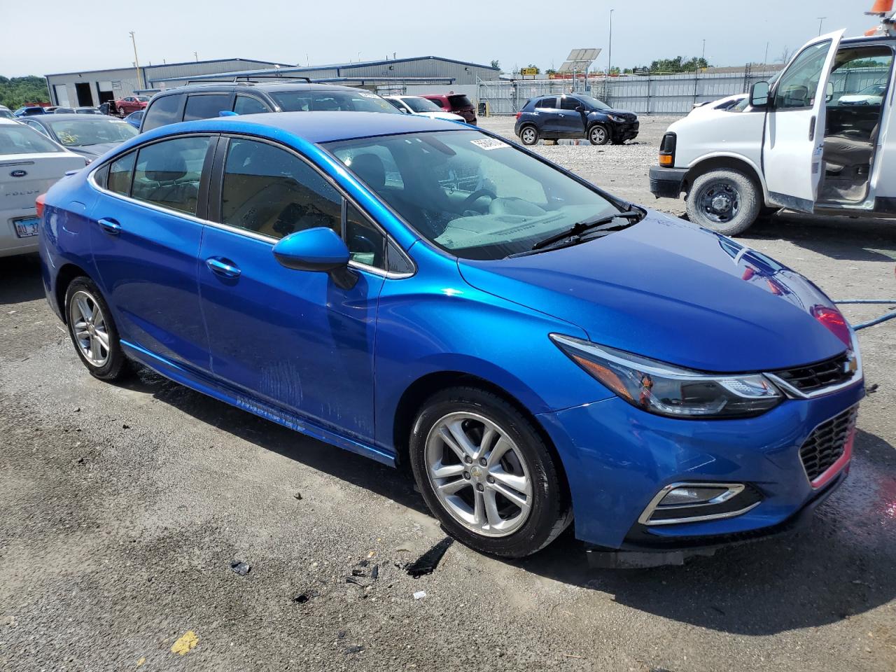 2018 Chevrolet Cruze Lt vin: 1G1BE5SM2J7220734