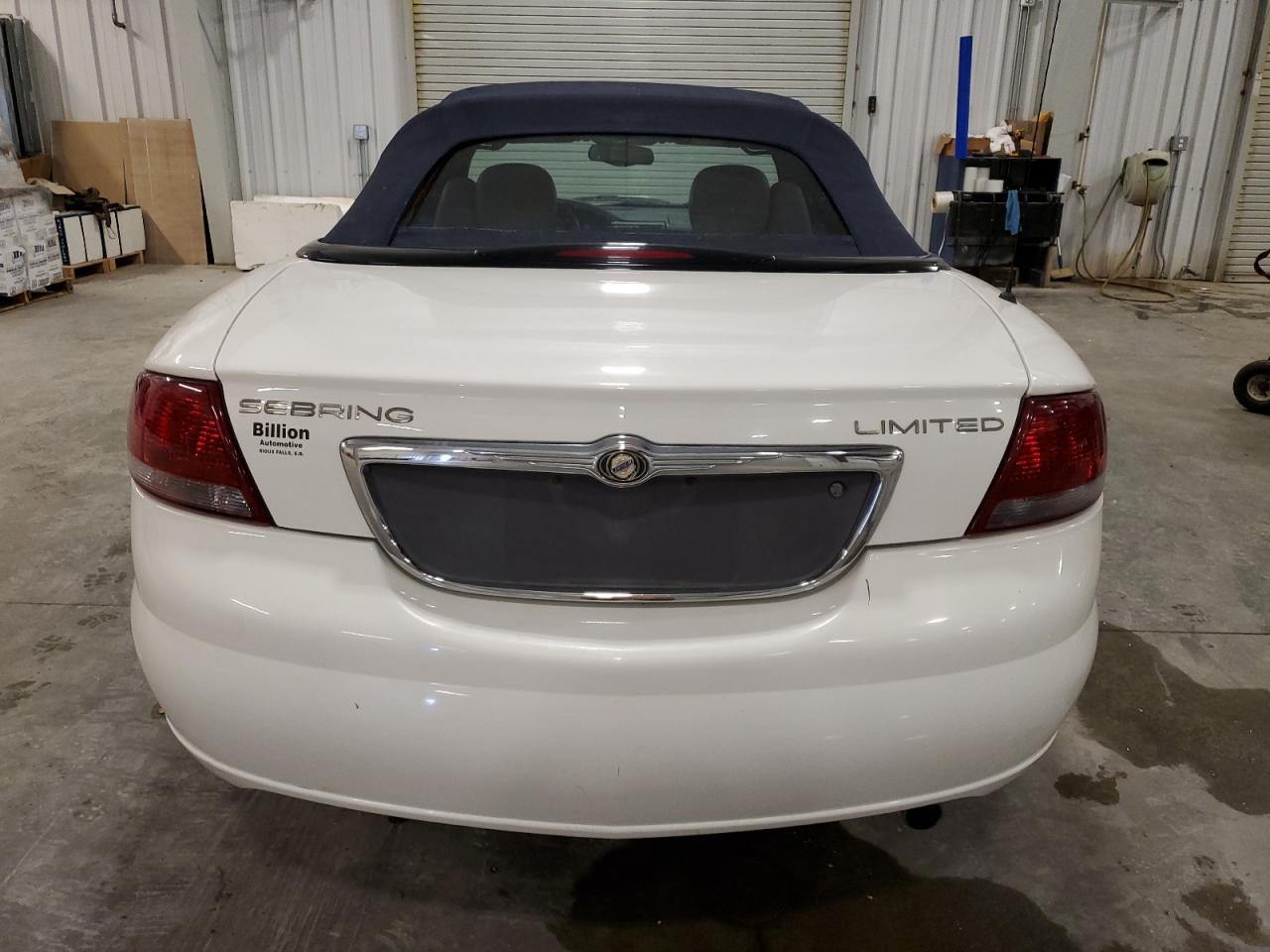 1C3EL65R82N201243 2002 Chrysler Sebring Limited