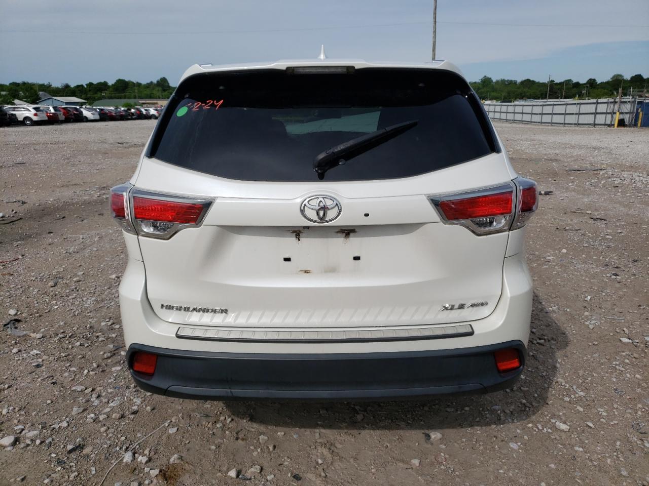5TDJKRFH2FS754800 2015 Toyota Highlander Xle