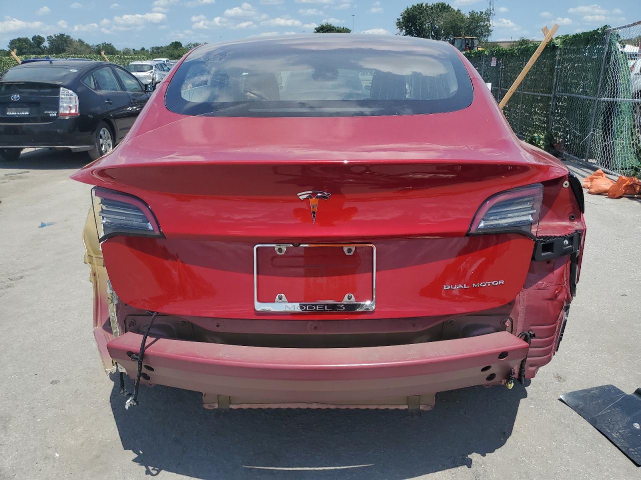 5YJ3E1EB8JF054552 2018 Tesla Model 3