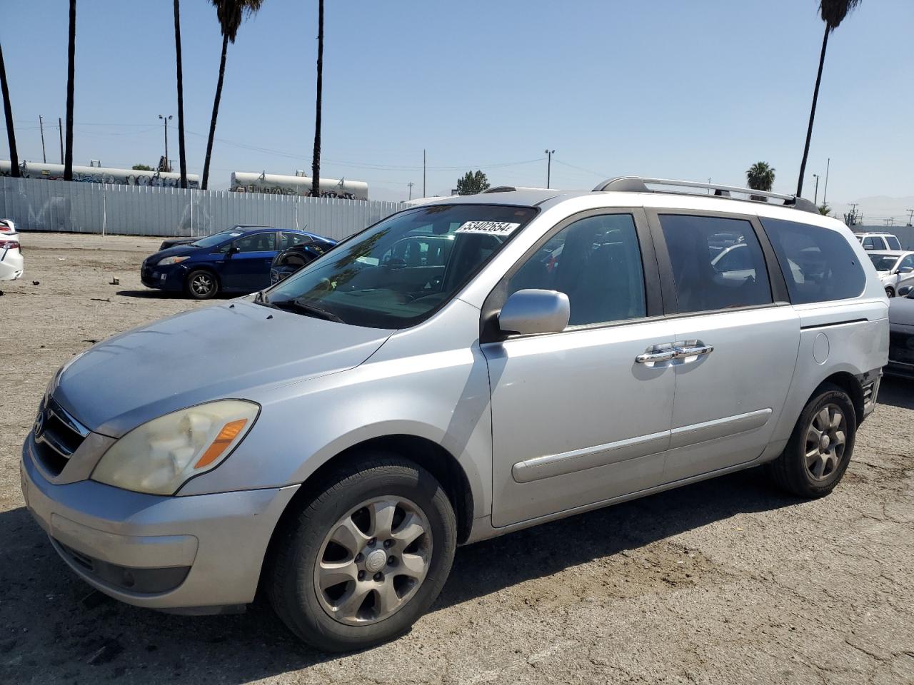 KNDMC233576015532 2007 Hyundai Entourage Gls