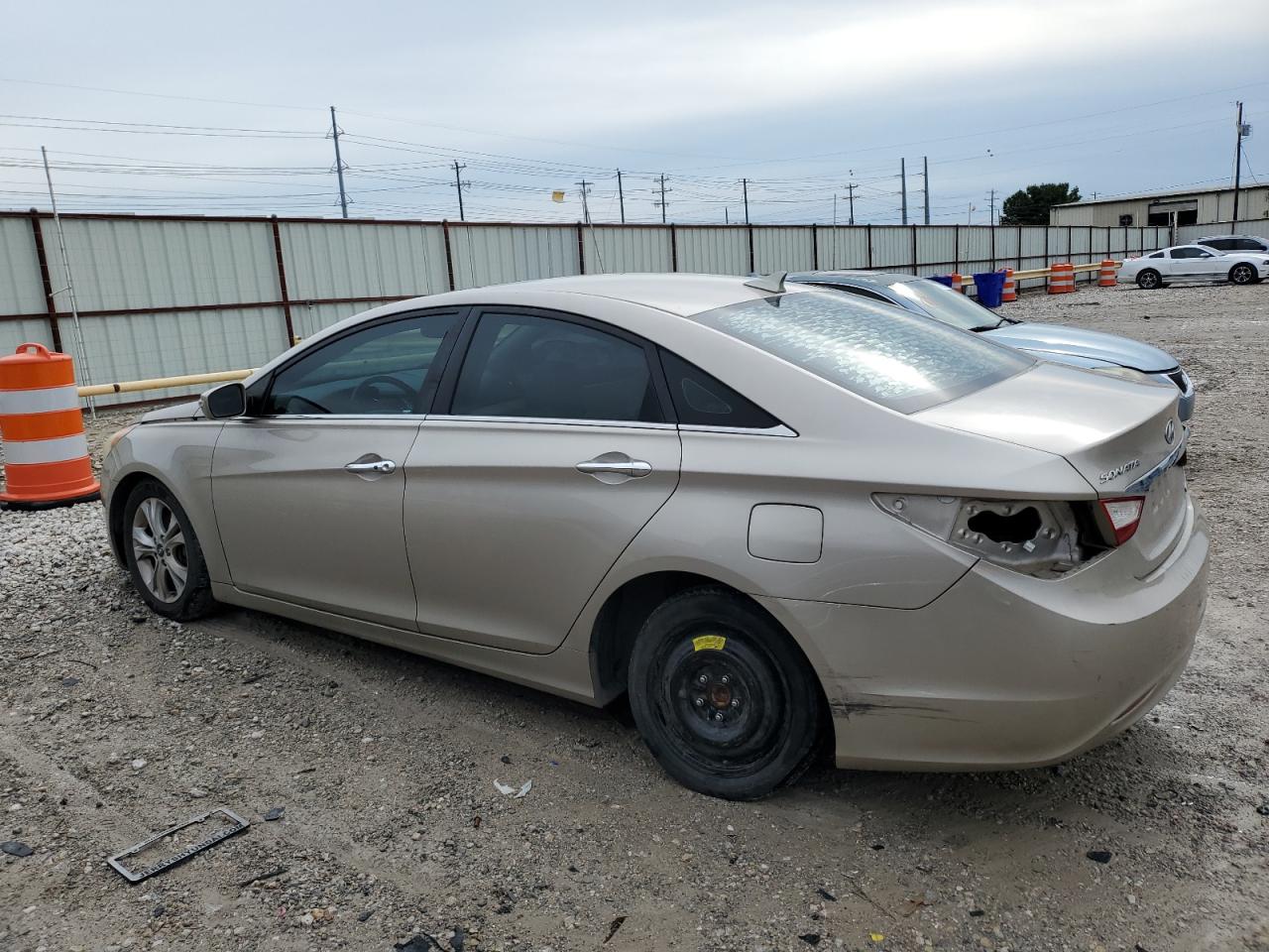 5NPEC4AC0BH076417 2011 Hyundai Sonata Se