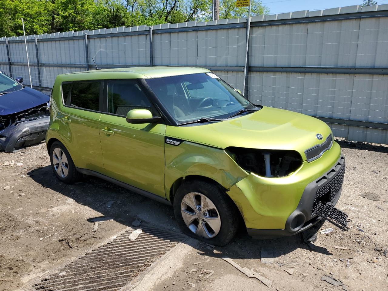 KNDJN2A2XG7840970 2016 Kia Soul