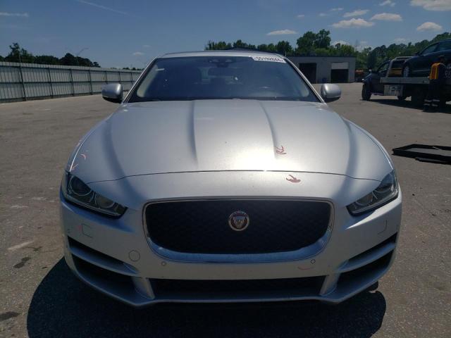 VIN SAJAJ4FN2JCP24253 2018 Jaguar XE, Premium no.5