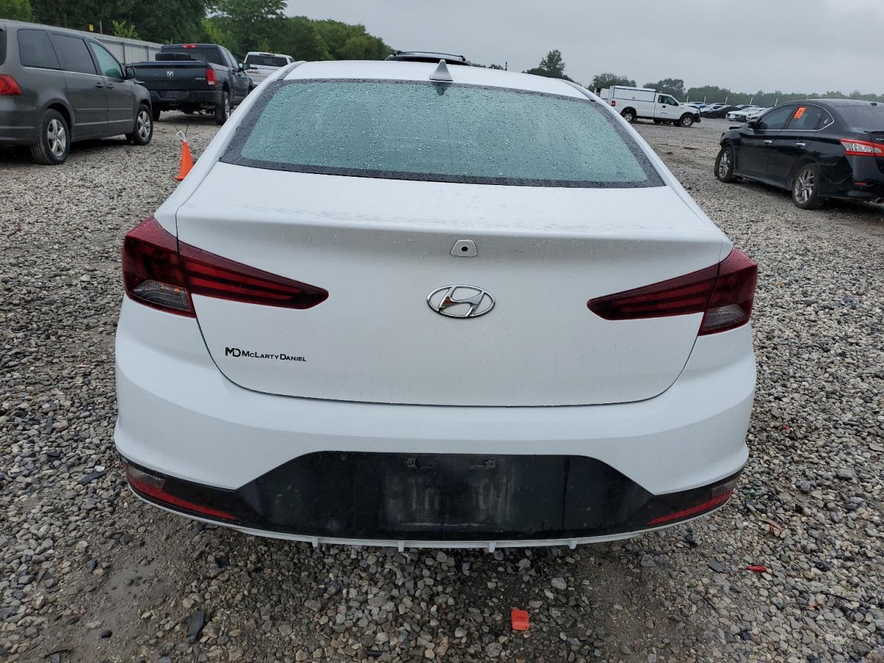 2020 Hyundai Elantra Sel vin: 5NPD84LF0LH579502