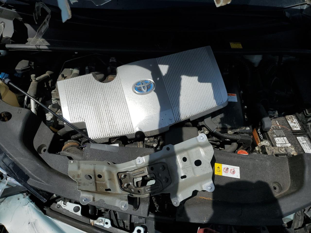 JTDKARFUXG3015649 2016 Toyota Prius