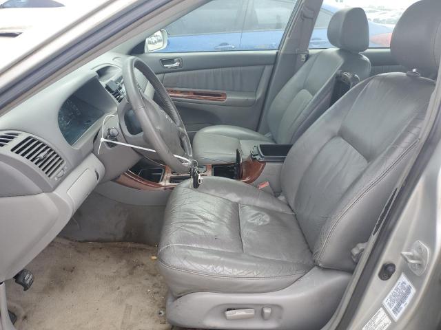 2002 Toyota Camry Le VIN: 4T1BF30K22U529693 Lot: 55311394