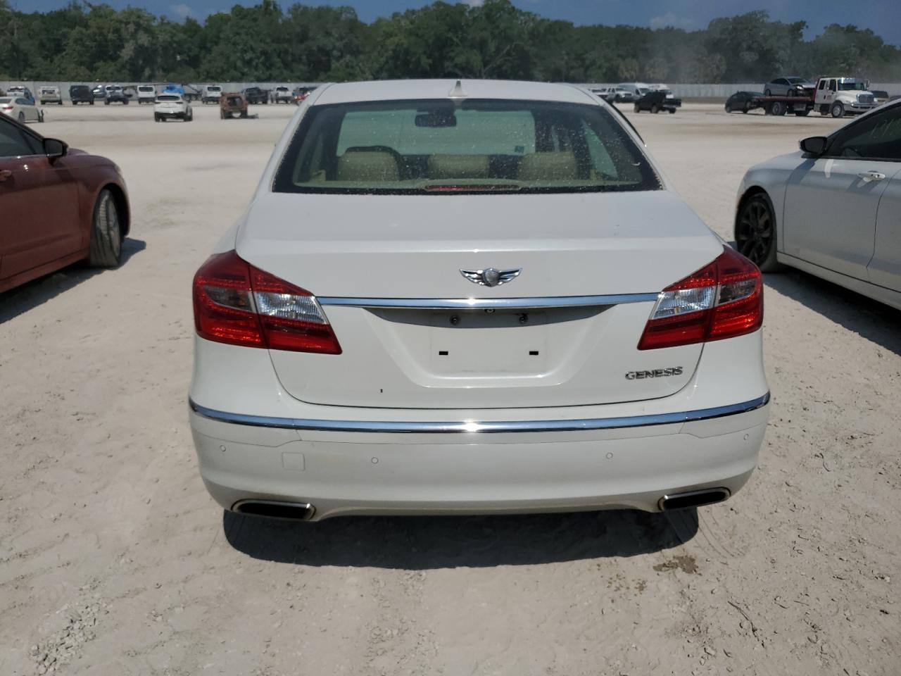 KMHGC4DD6DU240111 2013 Hyundai Genesis 3.8L