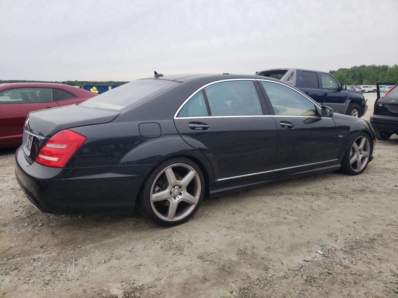 2012 Mercedes-Benz S 550 vin: WDDNG7DB3CA420412