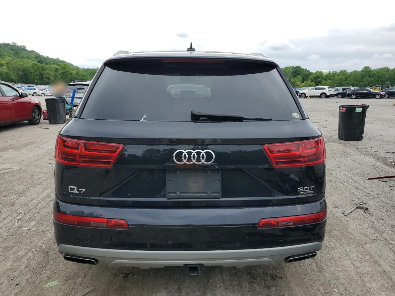 WA1LAAF72HD057383 2017 Audi Q7 Premium Plus