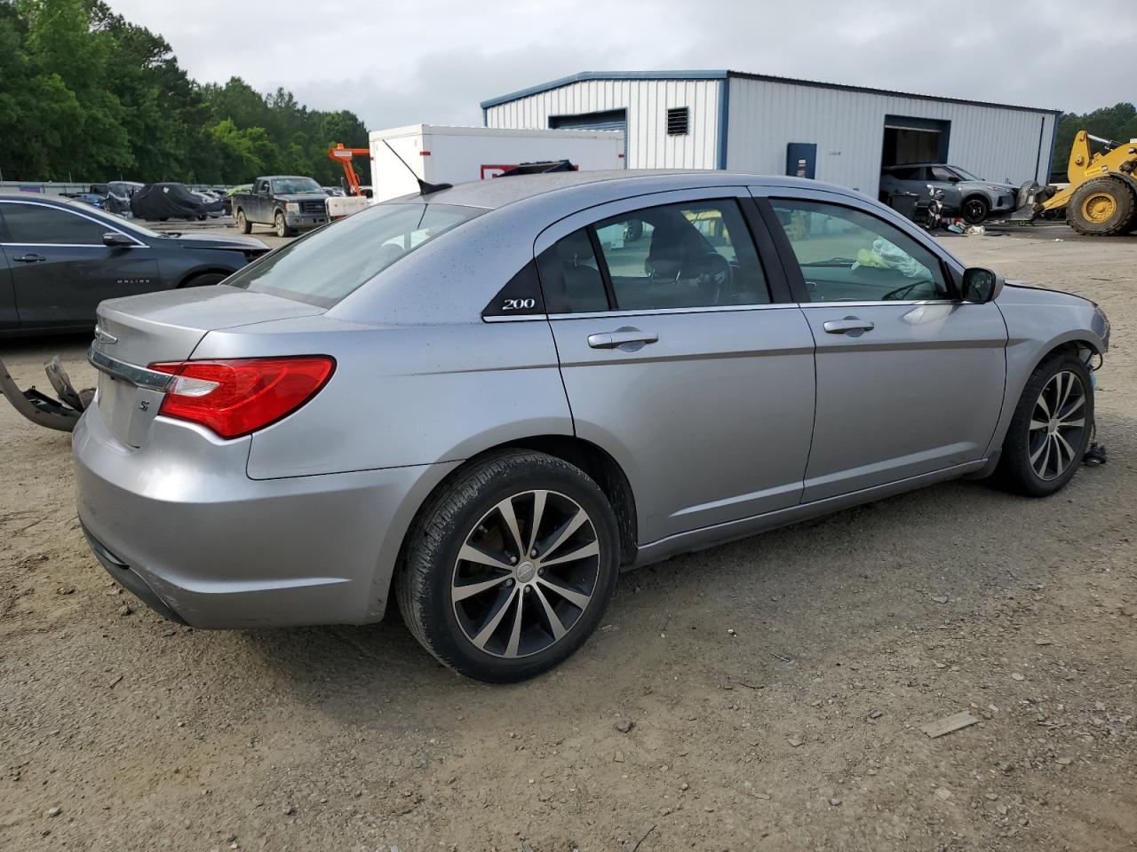 1C3CCBBB7EN136820 2014 Chrysler 200 Touring