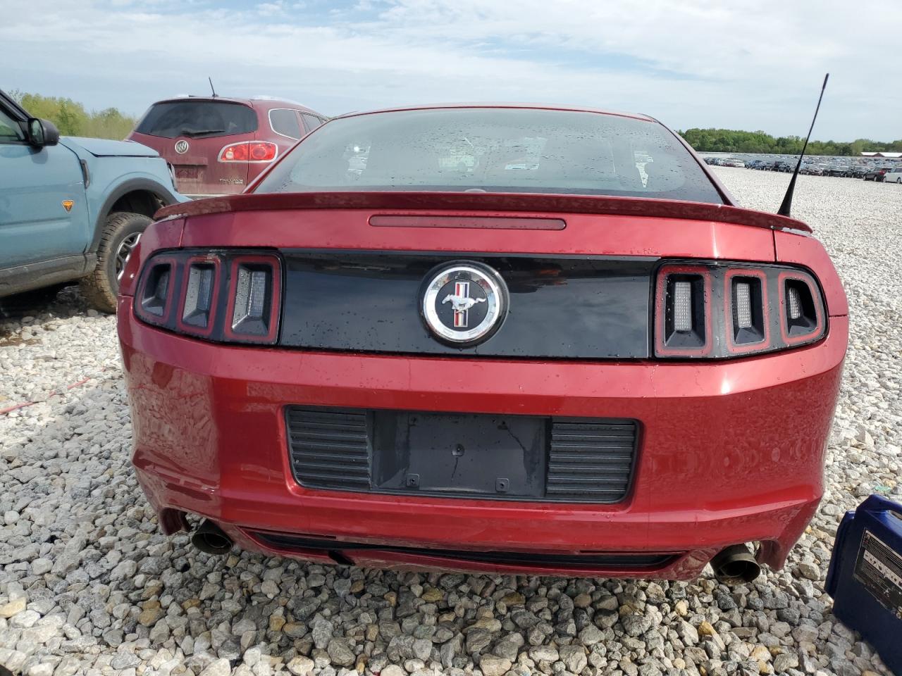 2014 Ford Mustang vin: 1ZVBP8AM7E5315812