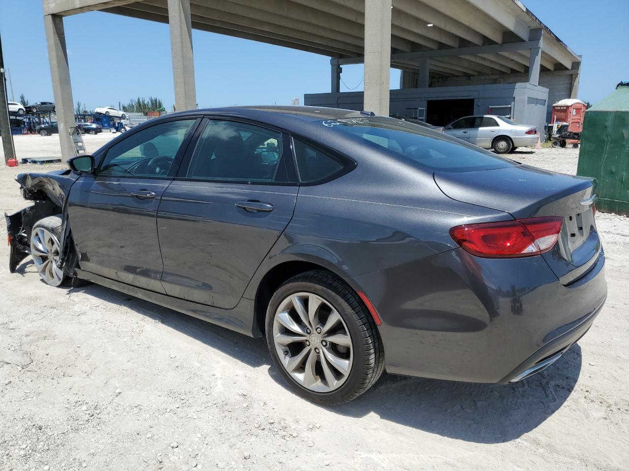 2015 Chrysler 200 S vin: 1C3CCCBG0FN629726