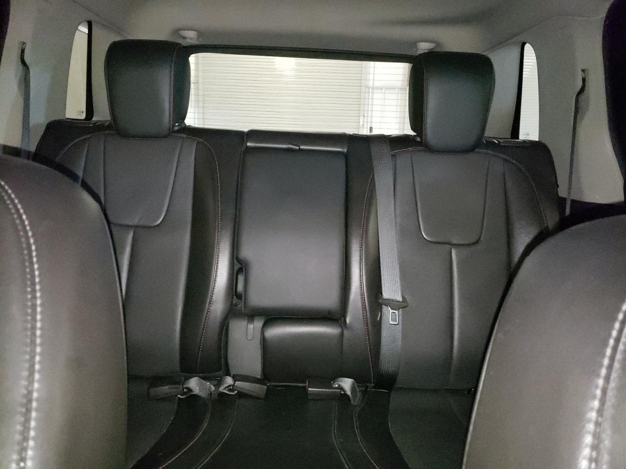 2GKFLUE36G6121276 2016 GMC Terrain Slt