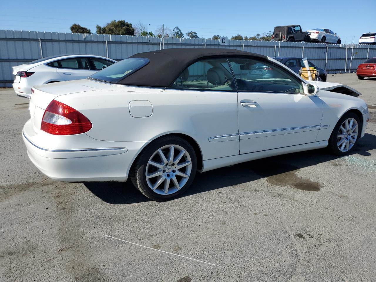 WDBTK56F17T082411 2007 Mercedes-Benz Clk 350