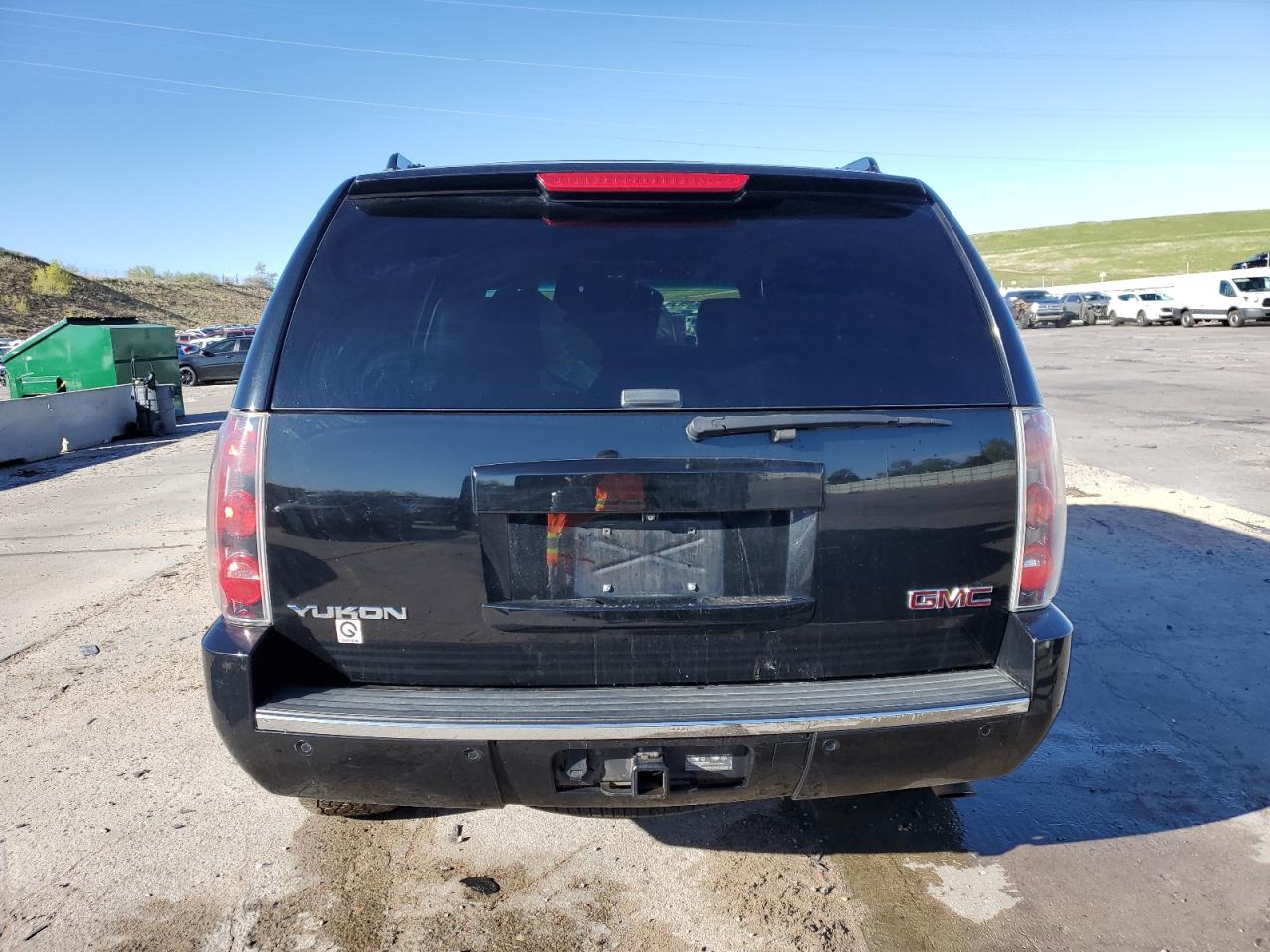 1GKS2EEF6DR308017 2013 GMC Yukon Denali