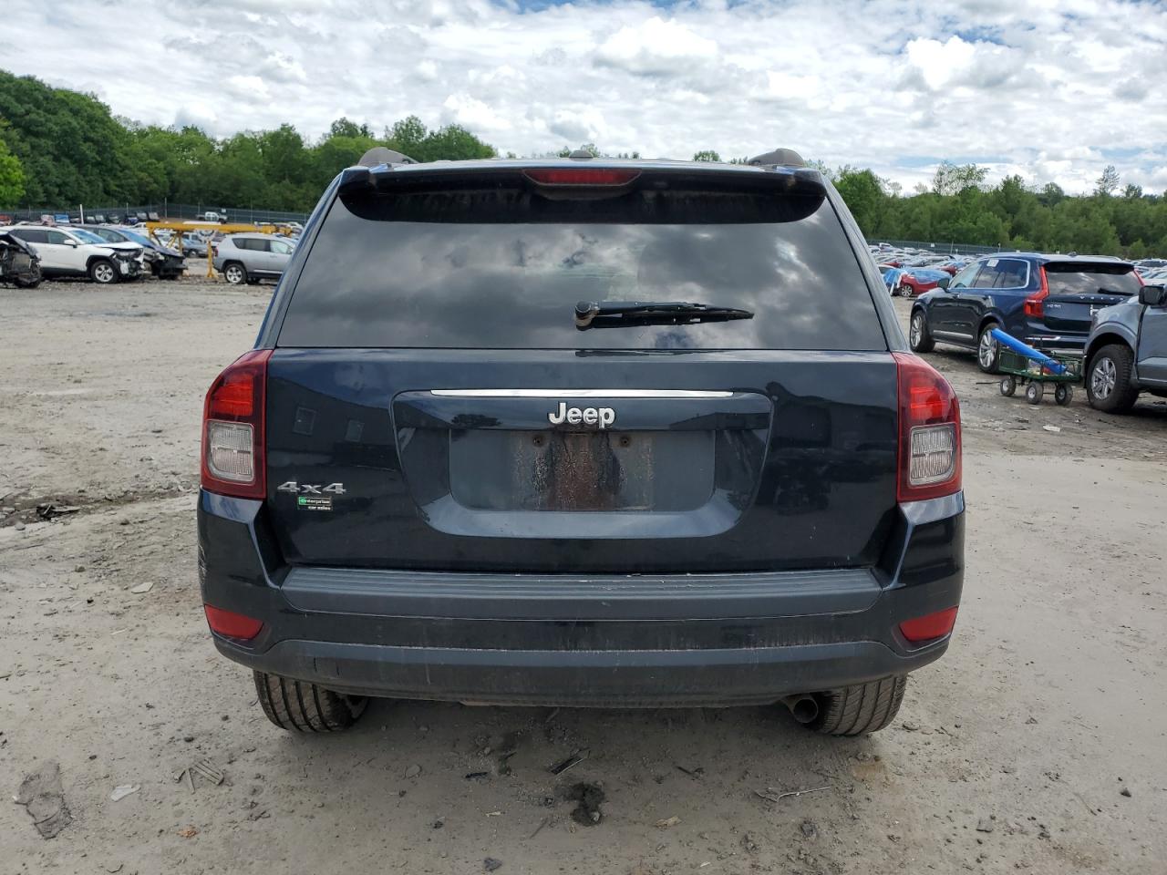 1C4NJDBB2HD107080 2017 Jeep Compass Sport