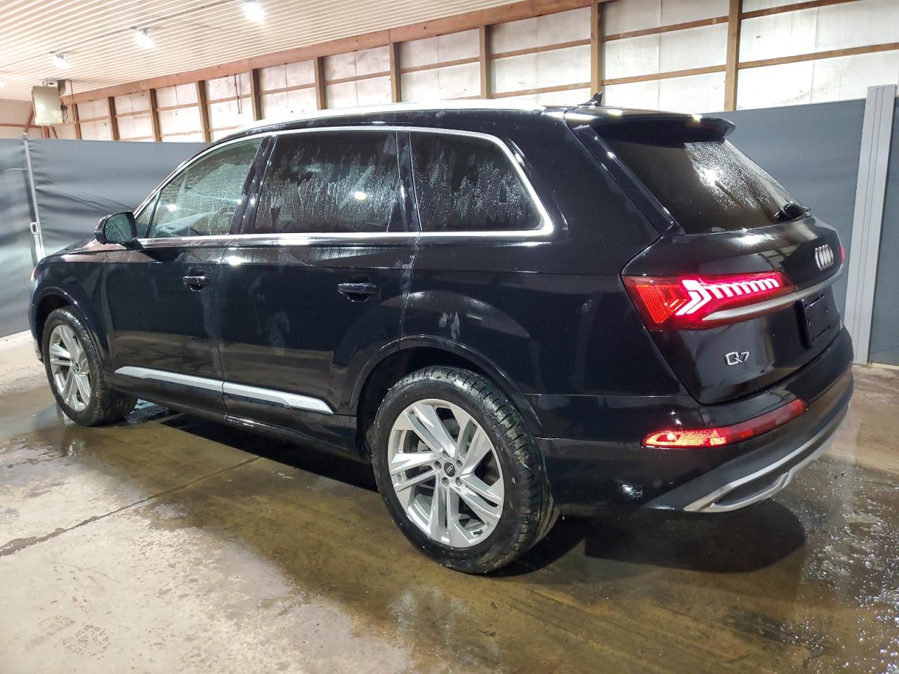 WA1LXAF76MD013587 2021 Audi Q7 Premium Plus