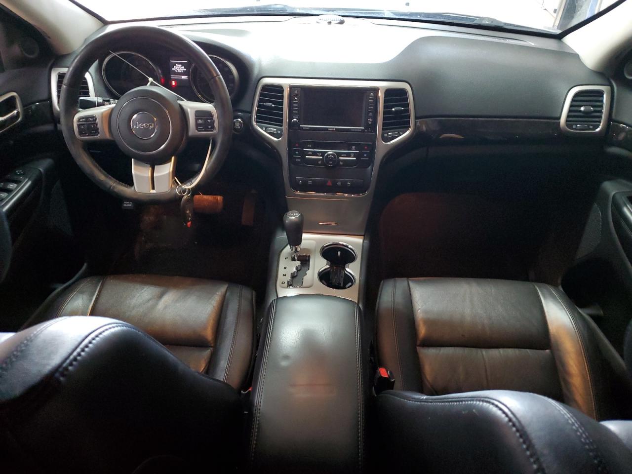 1C4RJFAT2CC239732 2012 Jeep Grand Cherokee Laredo