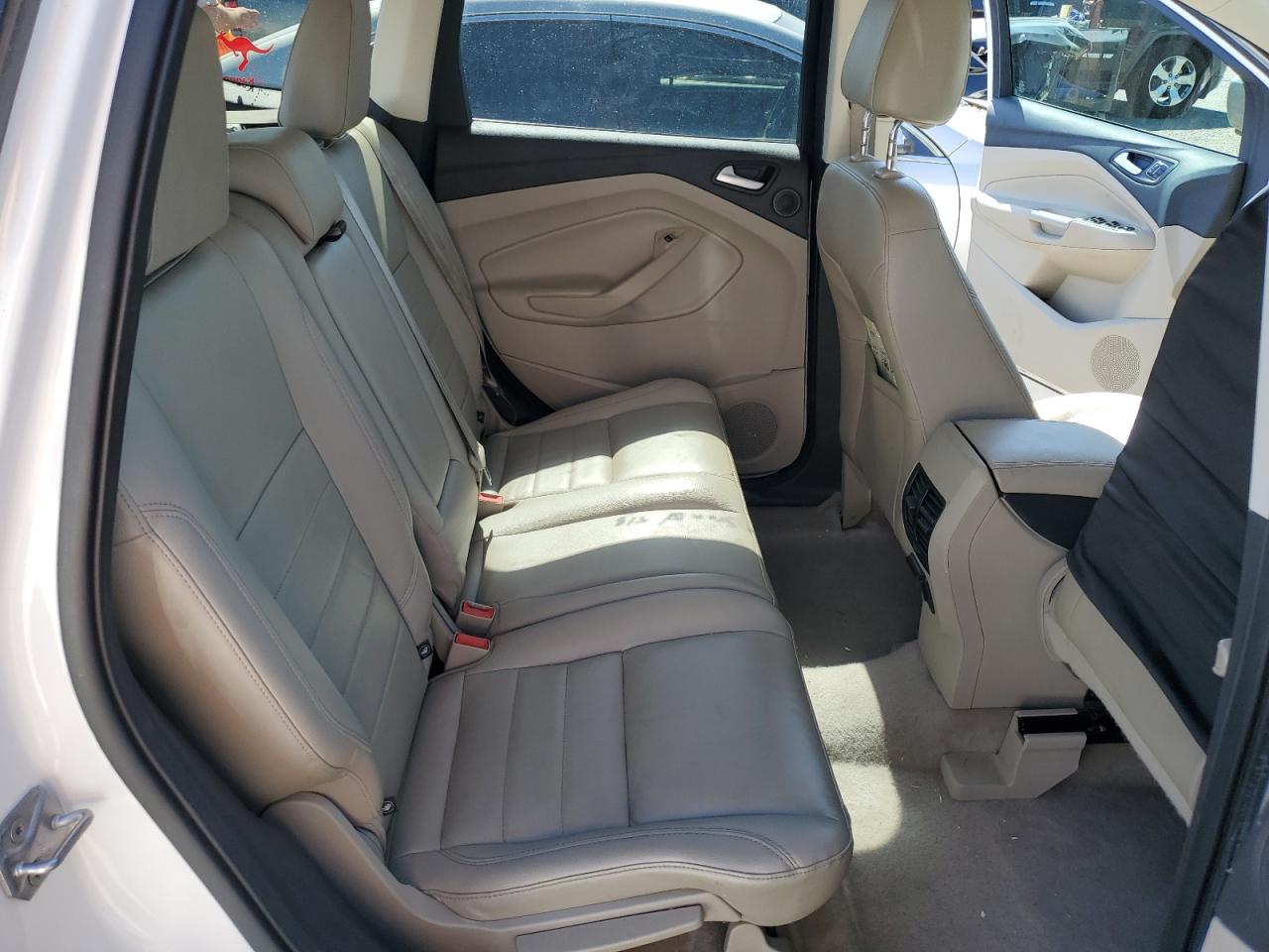 1FMCU0J96FUC80194 2015 Ford Escape Titanium