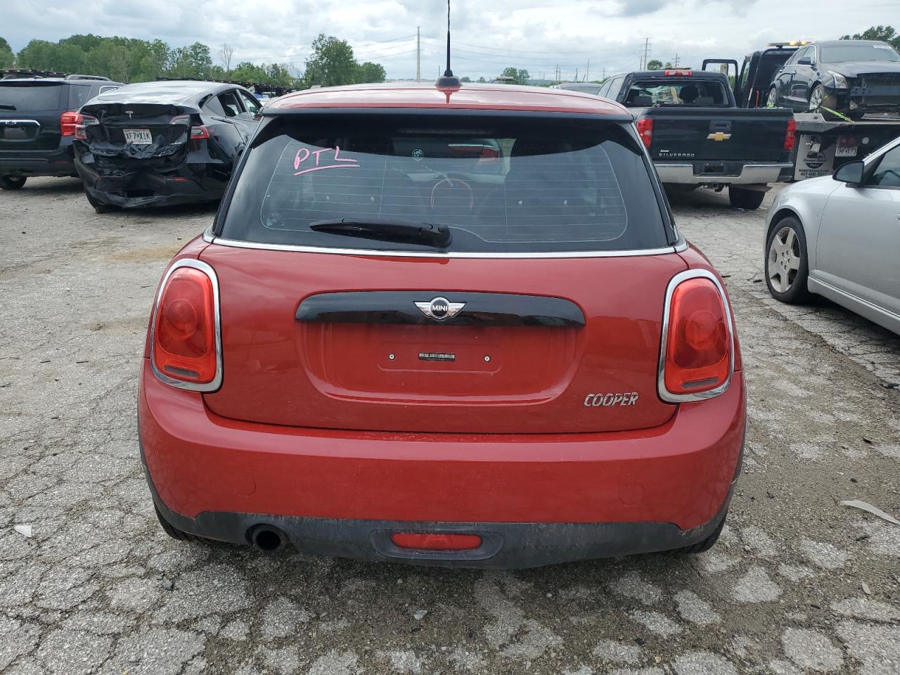 2017 Mini Cooper vin: WMWXP5C37H2F61115