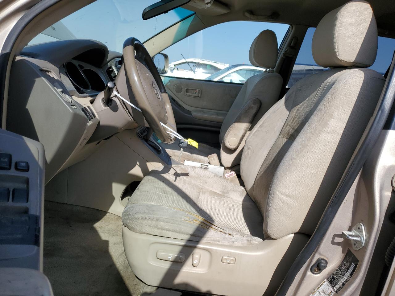 JTEDP21AX40026767 2004 Toyota Highlander Base