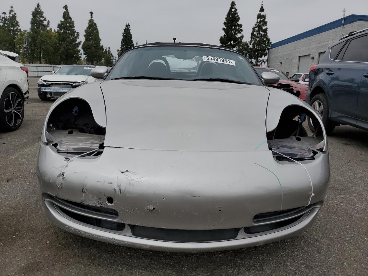 WP0CB2984YU661935 2000 Porsche Boxster S